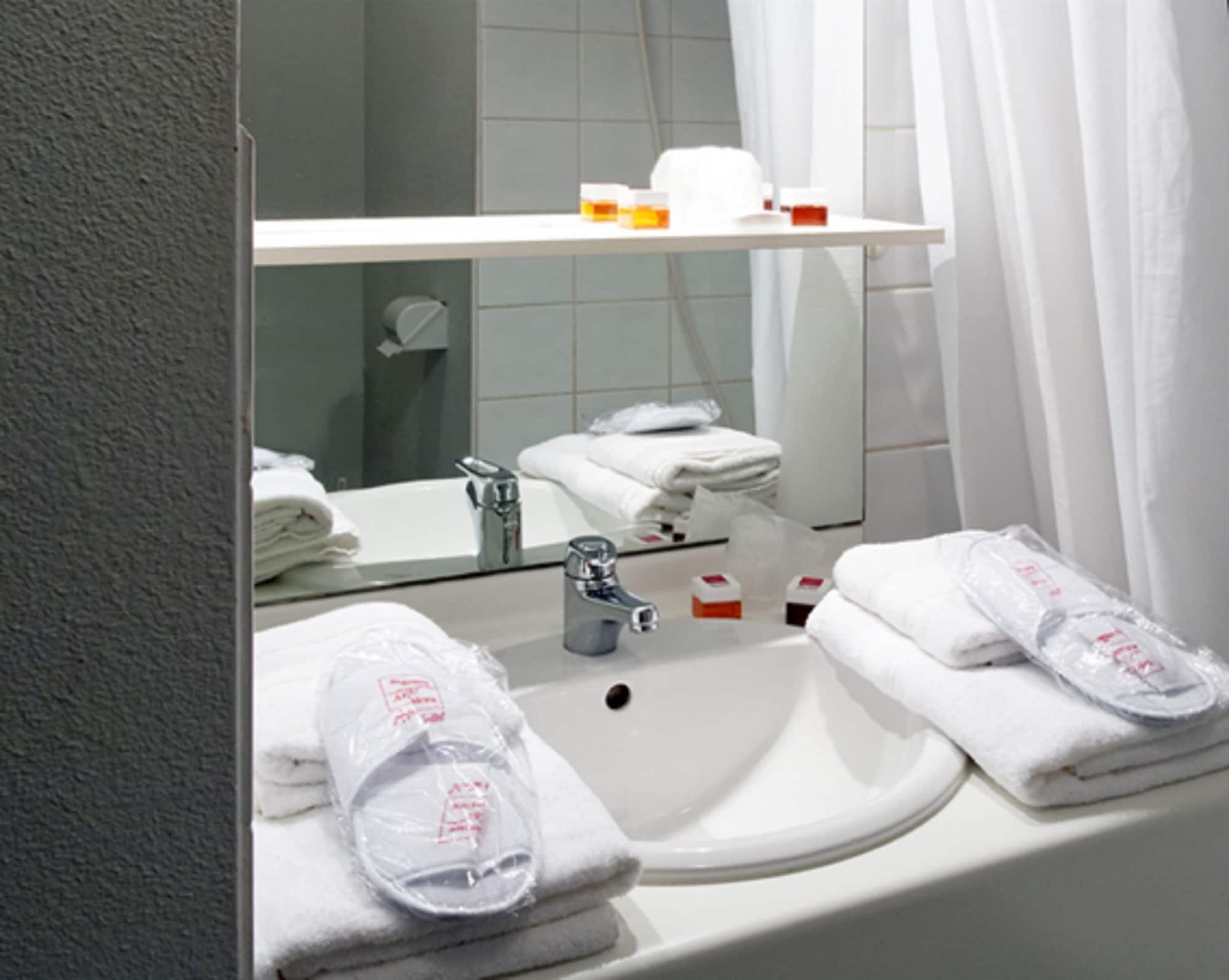 Sejours & Affaires Poitiers Lamartine מראה חיצוני תמונה